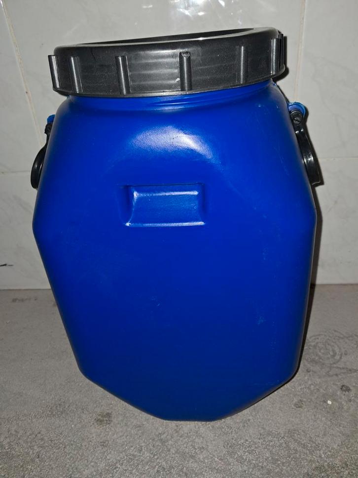 30 liter tonnetjes, Tuin en Terras, Regentonnen, Zo goed als nieuw, Minder dan 75 liter, Ophalen