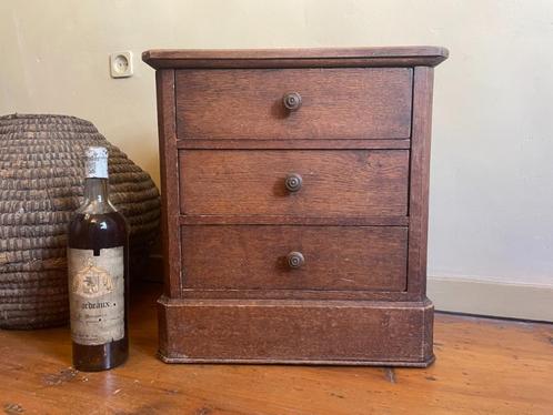 Schitterend Ladenkastje Keukenkastje Sierraden Verzamel Kast, Antiek en Kunst, Antiek | Woonaccessoires, Ophalen of Verzenden