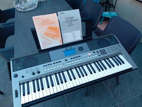 Yamaha psr e443., Muziek en Instrumenten, Keyboards, Gebruikt, 61 toetsen, Yamaha, Met standaard, Ophalen