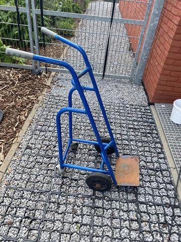 Gasfles steekwagen  beschikbaar voor biedingen