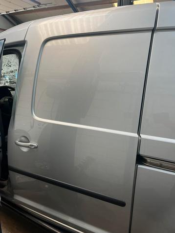 Schuifdeur links caddy maxi ‘12 LA7W beschikbaar voor biedingen