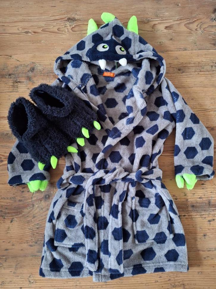 Kinderbadjas met bijpassende sloffen - 98 / 104, Kinderen en Baby's, Kinderkleding | Maat 98, Zo goed als nieuw, Jongen of Meisje