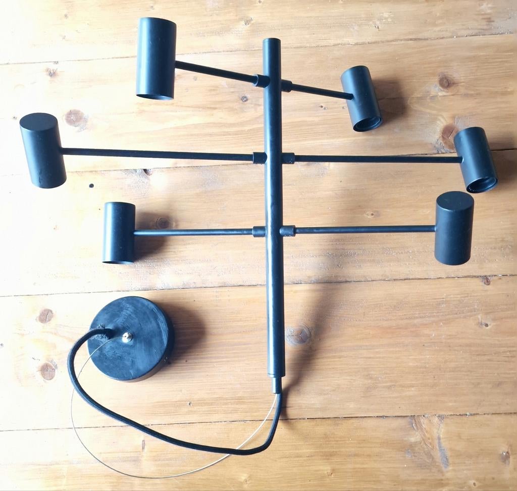 Mooie moderne lamp zwart metaal voor 6 peertjes, Huis en Inrichting, Lampen | Hanglampen, Ophalen, Zo goed als nieuw, Metaal, Minder dan 50 cm