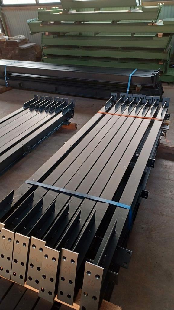 Staalconstructie Spanten Loods 7m op 16m Vergunnings vrij !, Doe-het-zelf en Verbouw, Overige Doe-het-zelf en Verbouw, Nieuw, Ophalen