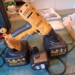 DeWalt boormachine met accu en 2 laders, Doe-het-zelf en Verbouw, Gereedschap | Boormachines, Ophalen, Gebruikt, Boormachine