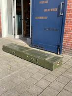 Oude munitiekist op wieltjes, stoer TV meubel, Antiek en Kunst, Ophalen