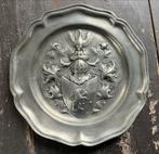 Tinnen bord met familiewapen, Antiek en Kunst, Antiek | Tin, Ophalen of Verzenden
