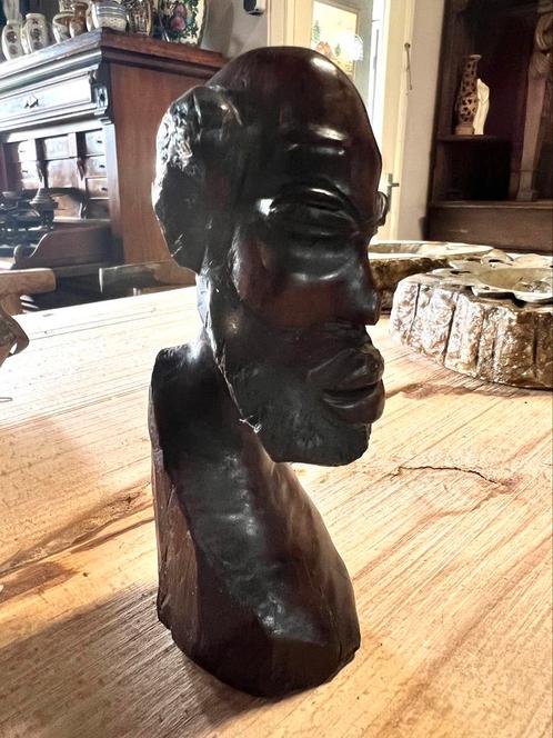 Vintage Afrikaanse houten borstbeeld, Antiek en Kunst, Kunst | Beelden en Houtsnijwerken, Ophalen of Verzenden
