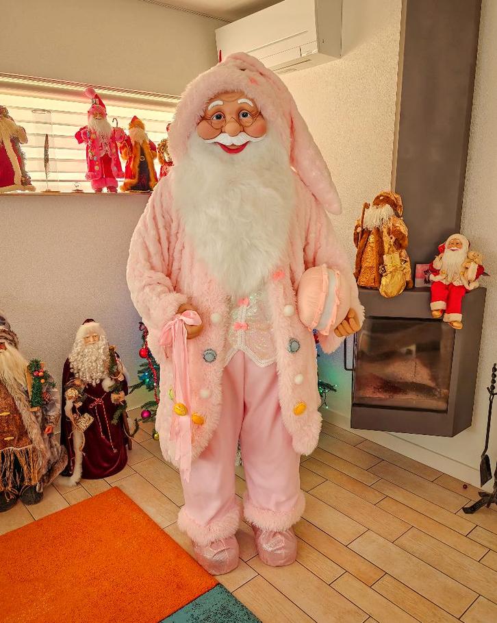 Onwijs leuke levensgrote unieke roze Candy Kerstman 180cm, Diversen, Kerst, Zo goed als nieuw, Ophalen