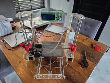 Gratis 3d printer oud  beschikbaar voor biedingen