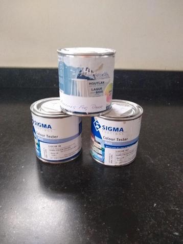 Verf testers Sigma 2x muurverf mat, 1x Histor houtlak mat beschikbaar voor biedingen