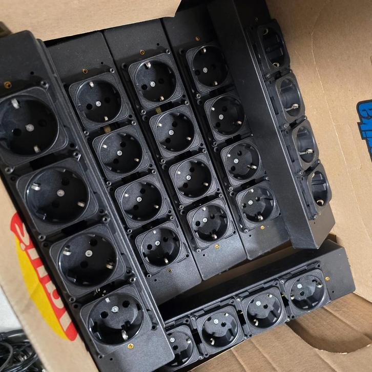 WIELAND 4-voudige stekkerdoos doorkoppeldozen GST18, Doe-het-zelf en Verbouw, Elektra en Kabels, Gebruikt, Overige typen, Ophalen