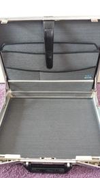 DIPLOMAAT KOFFER van DELSEY voor 20 euro, Overige materialen, Slot, Ophalen of Verzenden, Zo goed als nieuw