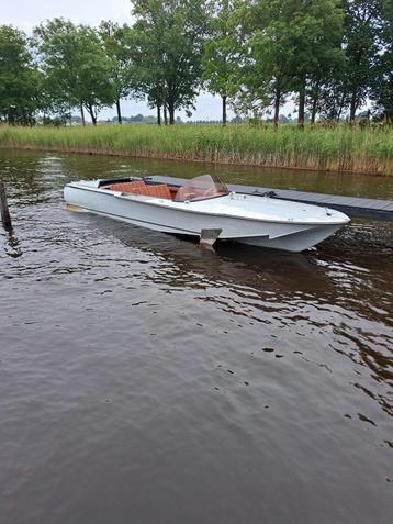 Volga draagvleugelboot hydrofoil INRUIL MOGELIJK  beschikbaar voor biedingen