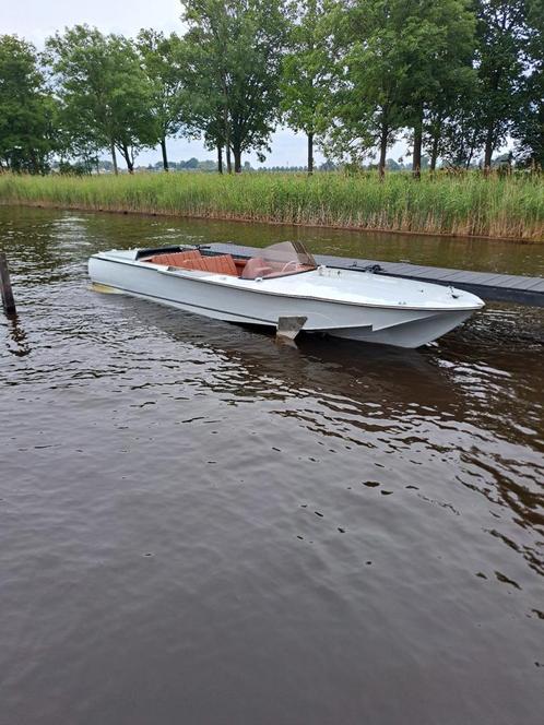 Volga draagvleugelboot hydrofoil INRUIL MOGELIJK, Watersport en Boten, Buiten- en Binnenboordmotoren, Zo goed als nieuw, Benzine