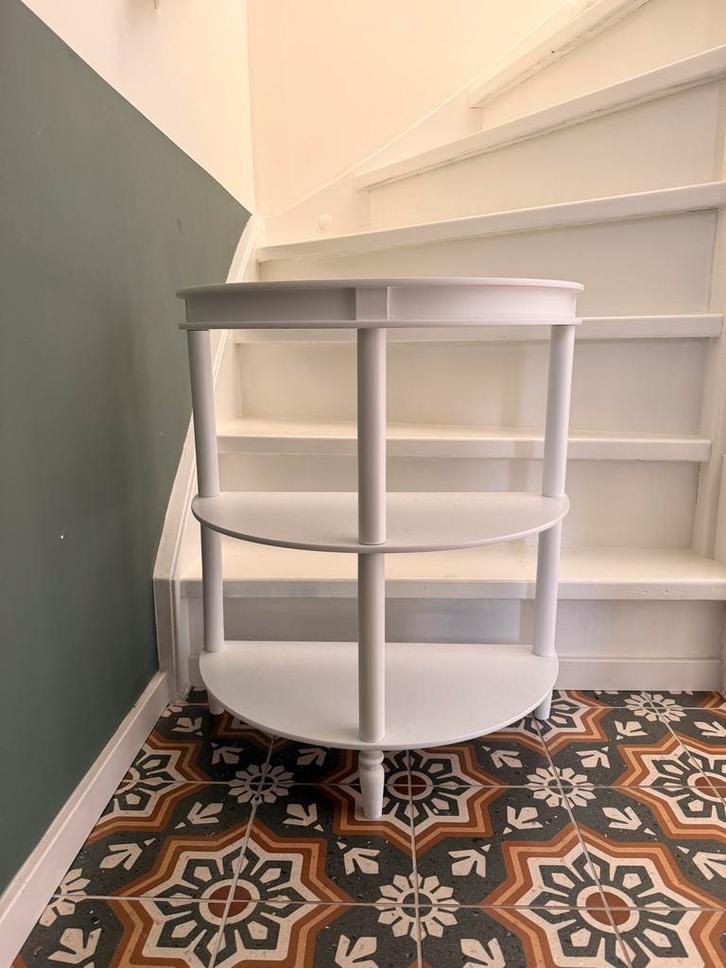 Halfrond haltafeltje, Huis en Inrichting, Tafels | Sidetables, Gebruikt, 25 tot 50 cm, 50 tot 100 cm, Overige vormen, Kunststof