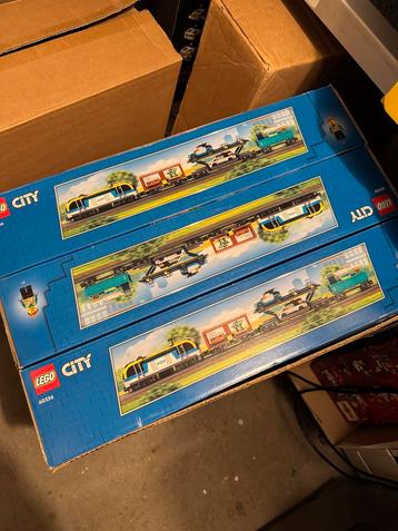 LEGO City Goederentrein 60336 nieuw op voorraad. beschikbaar voor biedingen