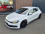 Volkswagen Scirocco 2.0 TSI Highline | Xenon | Camera | PDC, Euro 5, Stof, Gebruikt, Zwart