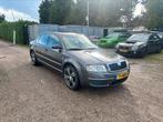 Skoda Superb 2.8 V6 142KW AUT 2003 Grijs, Beige, Leder en Stof, 1526 kg, 1600 kg