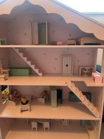 Leuk houten poppenhuis Petit Amelie, Kinderen en Baby's, Speelgoed | Poppenhuizen, Ophalen, Zo goed als nieuw, Poppenhuis