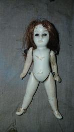 Wit porseleinen poppenhuis popje, Antiek en Kunst, Ophalen of Verzenden