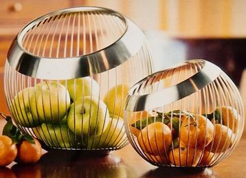 WMF Living Louge Fruitmand/Broodmand maat L €35= maat S €25= beschikbaar voor biedingen