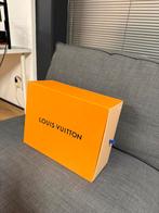 LV doos Louis Vuitton, Doos, Minder dan 35 cm, Ophalen of Verzenden, Zo goed als nieuw