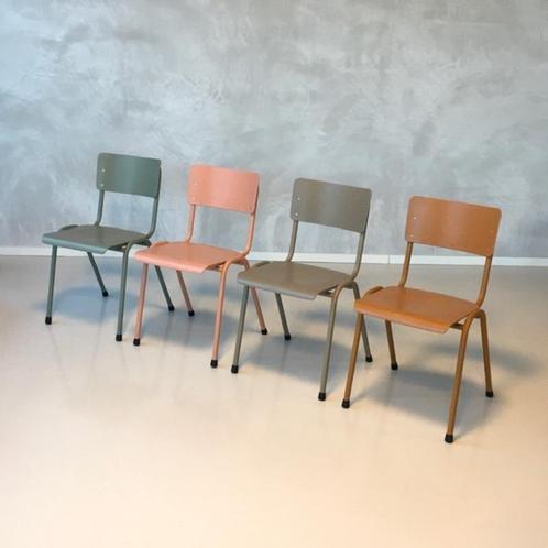 Retro eetkamerstoelen nieuw schoolstoelen pastel prijs p/st, Huis en Inrichting, Stoelen, Nieuw, Vijf, Zes of meer stoelen, Kunststof