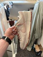 Nike dunk fossil maat 42, Overige kleuren, Nike, Ophalen of Verzenden, Sneakers of Gympen