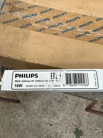 9 Philips LED Tubes 120cm beschikbaar voor biedingen