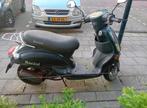 Scooter te koop blauw kenteken met helm, Ophalen of Verzenden, Gebruikt, Overige modellen
