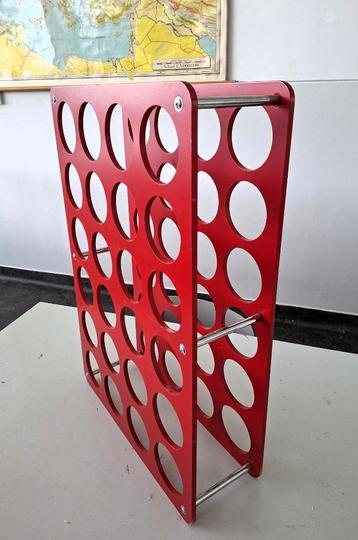 hip fel rood wijnrek retro design jaren 80-90 24 flessen beschikbaar voor biedingen
