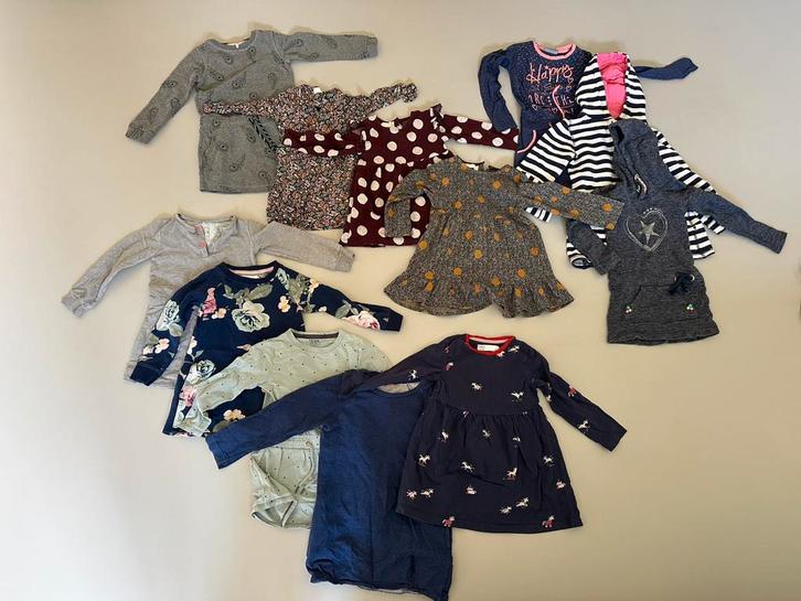 Mega kledingpakket (99 stuks) meisjes maat 98-104, Kinderen en Baby's, Kinderkleding | Kinder-kledingpakketten, Maat 98, Ophalen