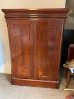 Antieke kledingkast, Ophalen