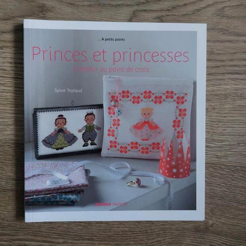Princes et princesse à broder au point de croix., Hobby en Vrije tijd, Borduren en Borduurmachines, Nieuw, Patroon, Handborduren