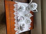 Compleet theeservies met viooltjes motief, Ophalen of Verzenden