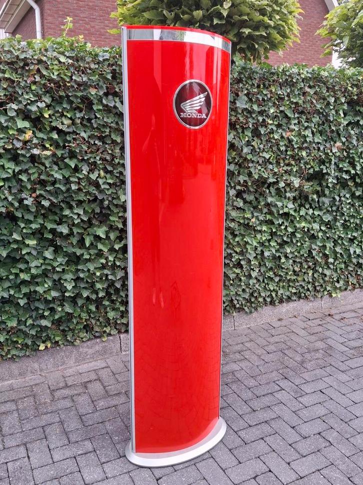 Honda Motorfietsen reclamezuil 200cm | Motorzaak, Verzamelen, Merken en Reclamevoorwerpen, Zo goed als nieuw, Reclamebord, Ophalen