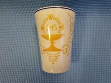 Beker met JHS monogram  beschikbaar voor biedingen