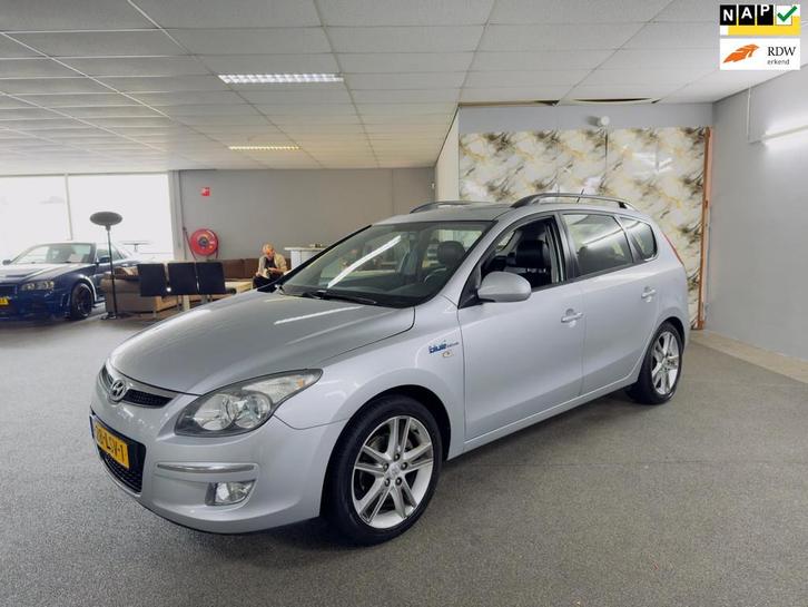 Hyundai I30 CW 1.6i Blue Dynamic Apk Nieuw,Clima,Leder,Stoel, Auto's, Hyundai, Bedrijf, Te koop, i30, ABS, Airbags, Airconditioning