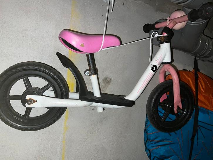 Loopfiets, Kinderen en Baby's, Speelgoed | Buiten | Voertuigen en Loopfietsen, Zo goed als nieuw, Loopfiets, Ophalen of Verzenden