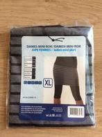 Grijze rok met zwarte strepen maat XL, Maat 46/48 (XL) of groter, Nieuw, Ophalen of Verzenden, Grijs
