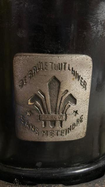 Vintage Allesbrander - 'Je Brule Tout L'hiver' beschikbaar voor biedingen