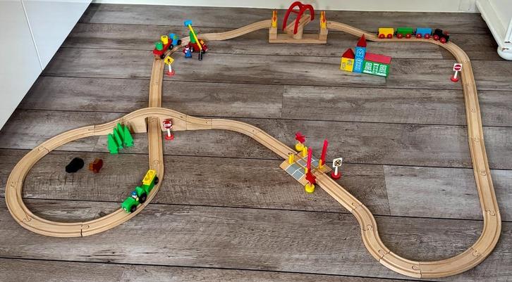 BRIO Houten treinrails met uitbreidingsets, Kinderen en Baby's, Speelgoed | Houten speelgoed, Zo goed als nieuw, Overige typen