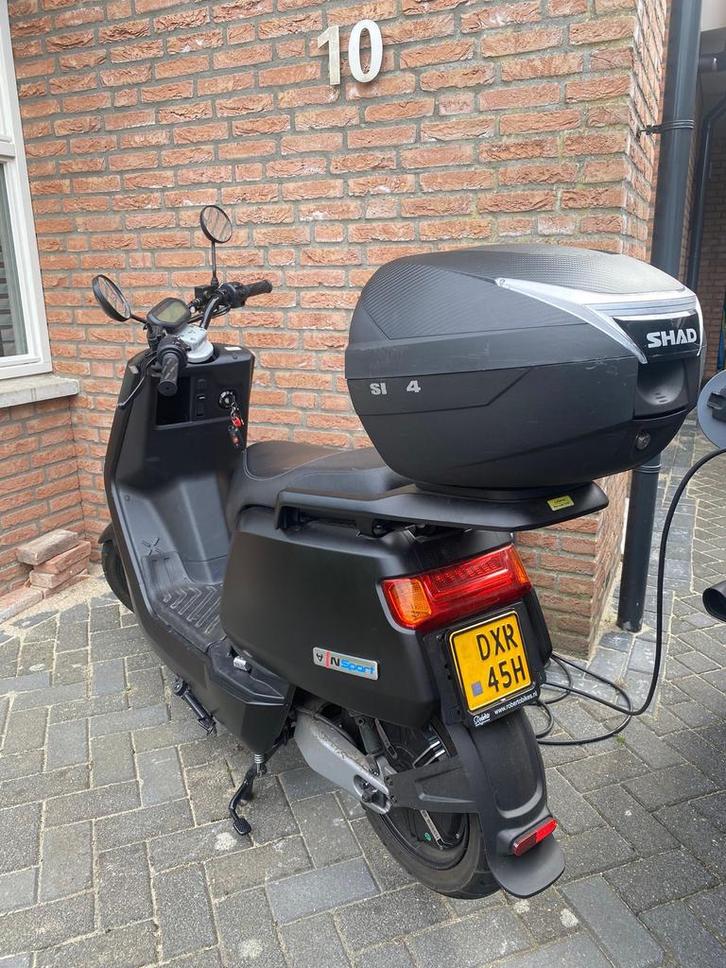 Niu N1s (2022) - Schade, voor onderdelen/reparatie, Fietsen en Brommers, Scooters | Overige merken, Gebruikt, Maximaal 45 km/u