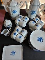 Compleet Douwe Egberts Koffieservies Blauwe Roos, Ophalen