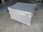 3135	;	Flightcase.  	;	Flightcase, grijs, Ophalen, Gebruikt, Licht
