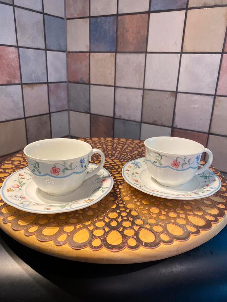 Villeroy & Boch,”Mariposa”Bone China,2 kop en schotels,, Antiek en Kunst, Antiek | Servies los, Ophalen of Verzenden