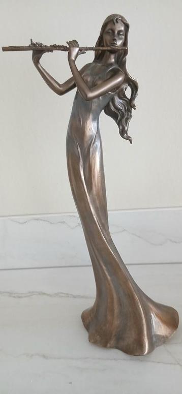 Veronese gebronst beeldje 36 cm,  fluitiste . beschikbaar voor biedingen