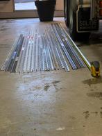 Aluminium tegelstrips - Diverse kleuren en maten partij, Doe-het-zelf en Verbouw, Ophalen, Overige materialen, Lijsten, Zo goed als nieuw