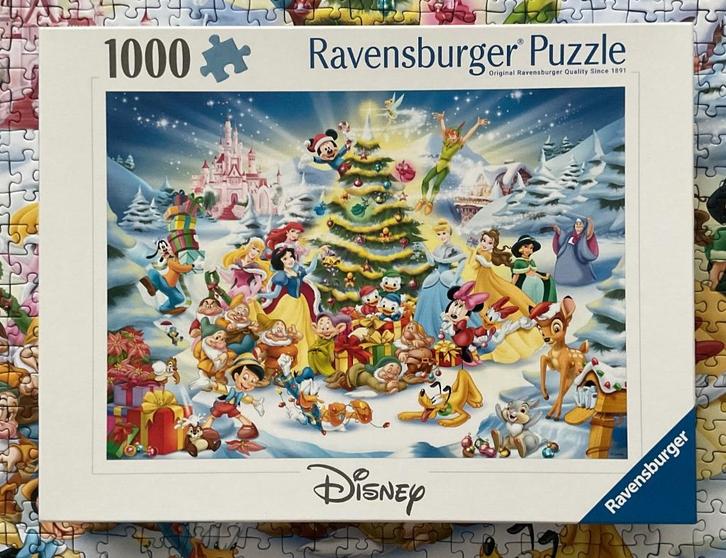 Puzzel Ravensburger Disney Kerst puzzel 1000 stukjes, Hobby en Vrije tijd, Denksport en Puzzels, Zo goed als nieuw, Legpuzzel